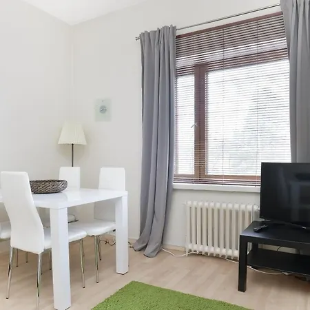 Kotimaailma Helsinki- Mannerheimintie 144 Huoneisto